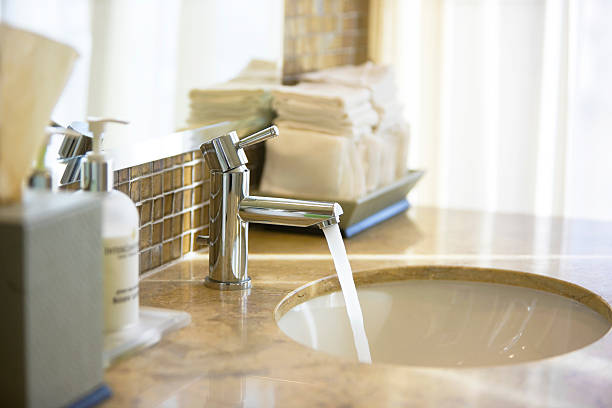 The Perfect Water Temperature for Washing Your Face