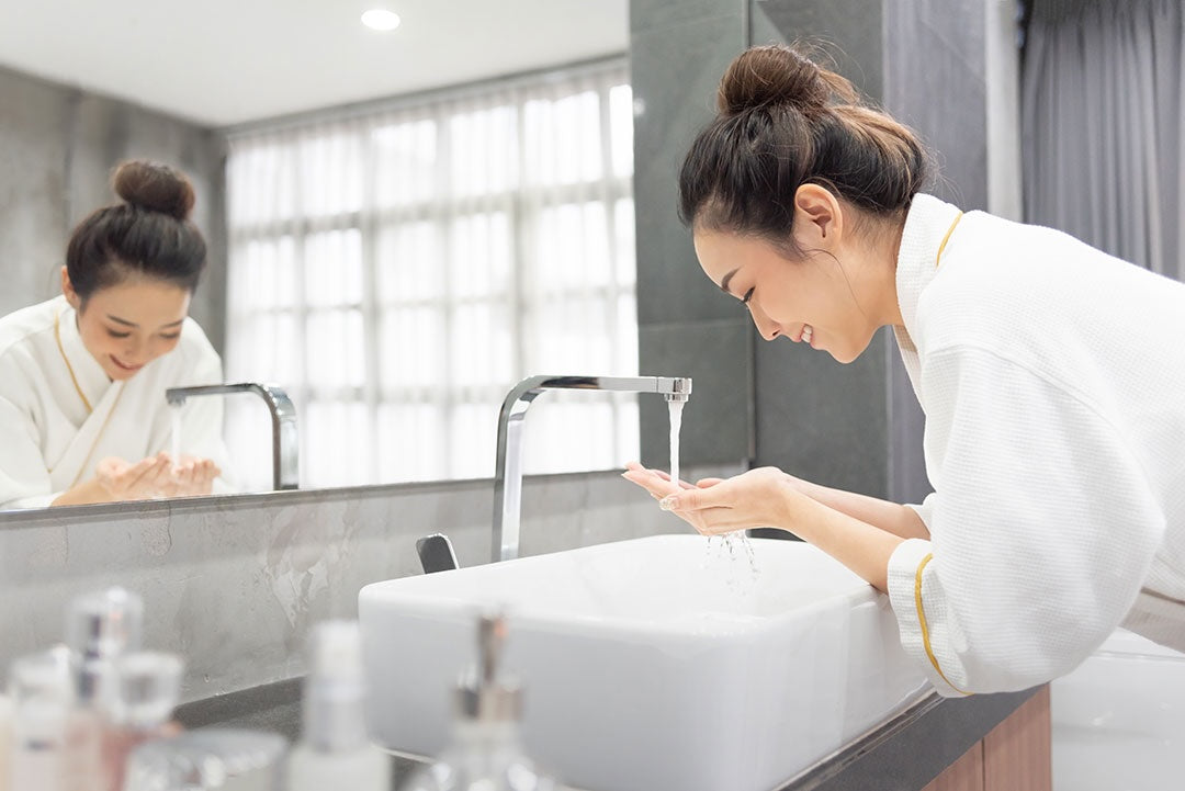 How To Maintain A Healthy Glow While Traveling